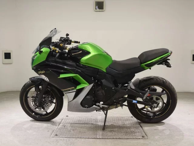 Kawasaki NINJA400