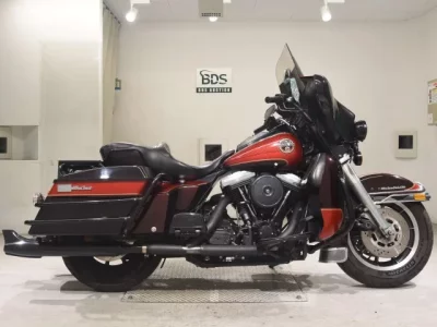 Harley-Davidson HARLEY FLHTCU1340