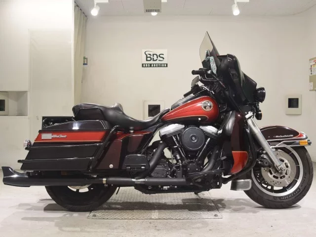 Harley-Davidson HARLEY FLHTCU1340