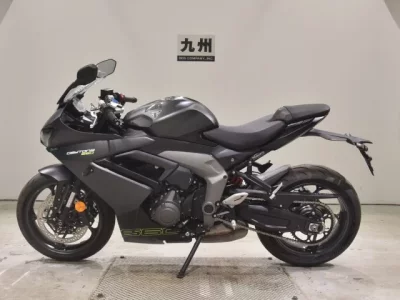 Triumph TRIUMPH DAYTONA 660