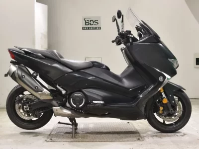 Yamaha T-MAX530DX