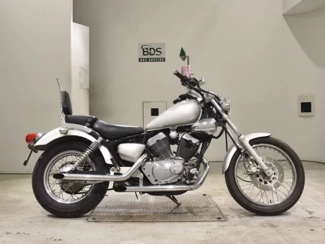 Yamaha VIRAGO 250 SHO LOUIS NOT EQUIPPED