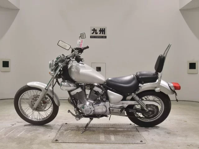 Yamaha VIRAGO 250 SHO LOUIS NOT EQUIPPED