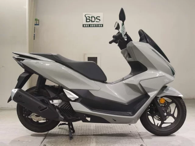 Honda PCX125-4