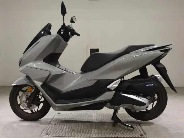 Honda PCX125-4