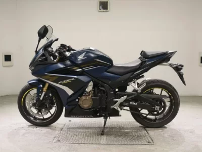 Honda CBR400R-2