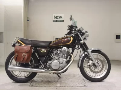Yamaha SR400-3