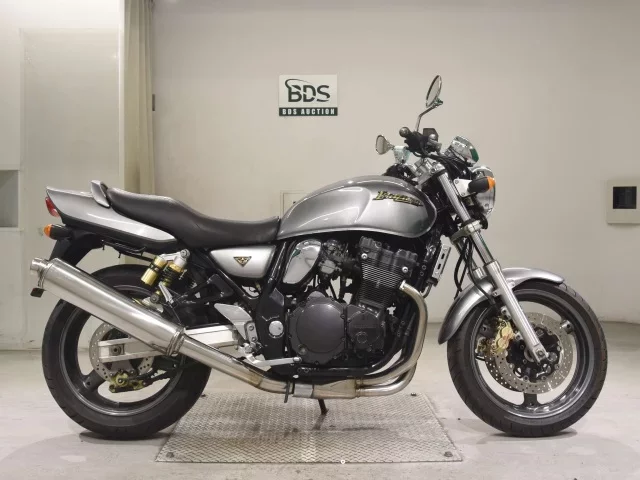 Suzuki INAZUMA 400