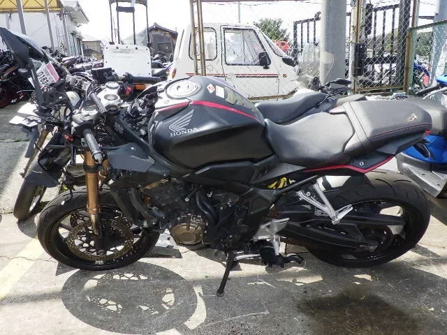 Honda CBR650R