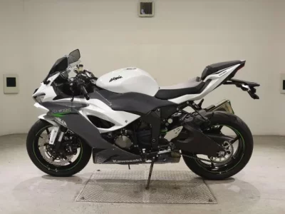 Kawasaki ZX-6RA