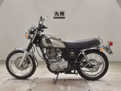 Yamaha SR400-4