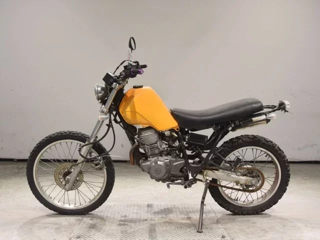 Yamaha SEROW 225-2 SHO LOUIS NOT EQUIPPED