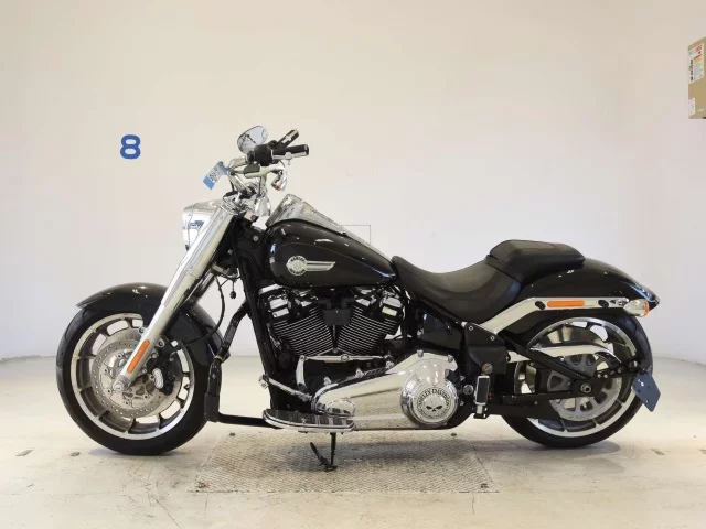 Harley-Davidson HARLEY FLFBS1860