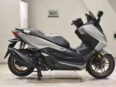 Honda FORZA -6