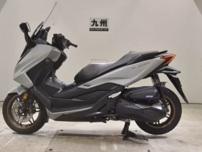 Honda FORZA -6