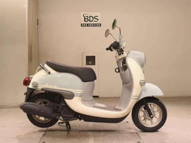 Yamaha VINO-4
