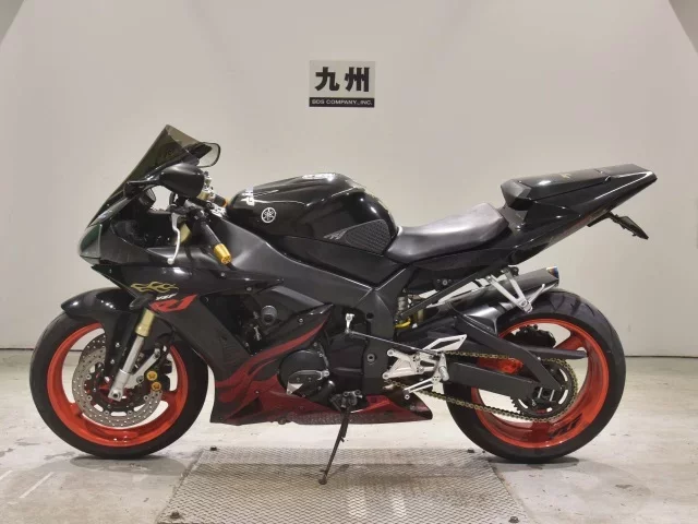 Yamaha YZF-R1