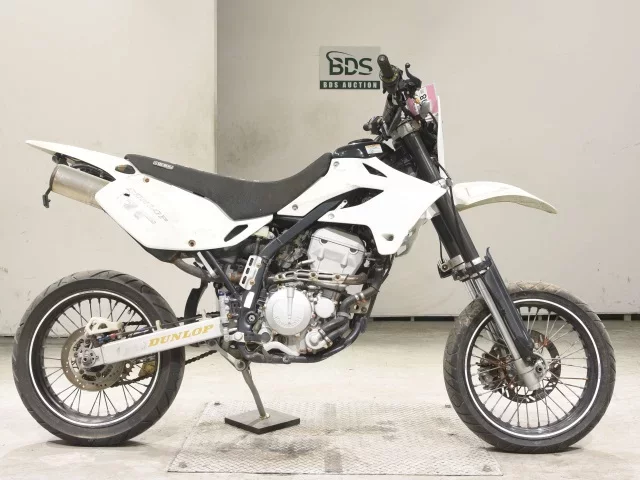 Kawasaki D-TRACKER