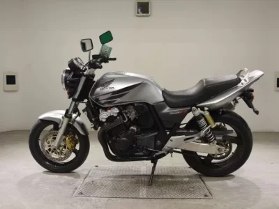 Honda CB400SFV-3