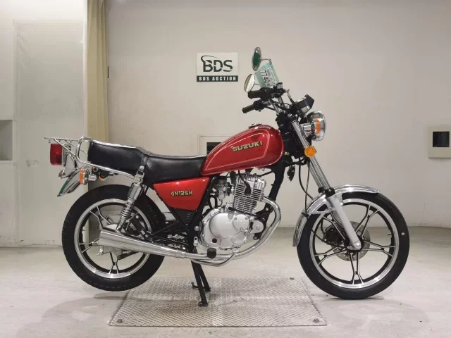 Suzuki GN125H