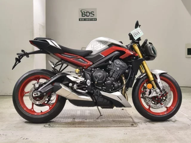 Triumph TRIUMPH STREET TRIPLE RX