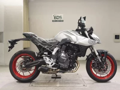 Suzuki GSX-8S
