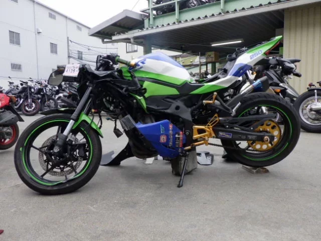 Kawasaki ZX-25R