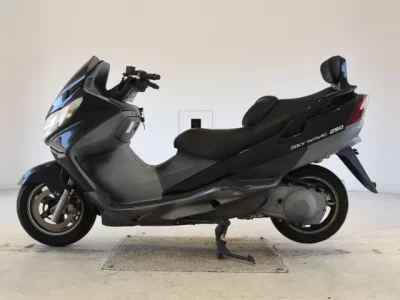 Suzuki SKYWAVE 250-2