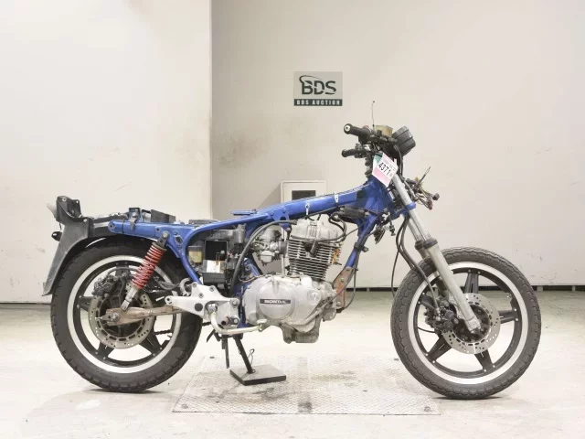 Honda SUPER HAWK250