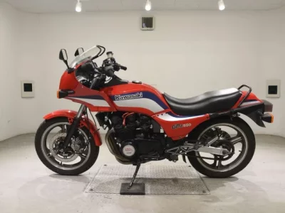 Kawasaki GPZ550