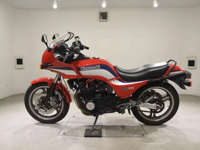 Kawasaki GPZ550