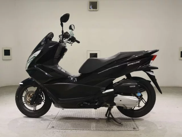 Honda PCX125-2