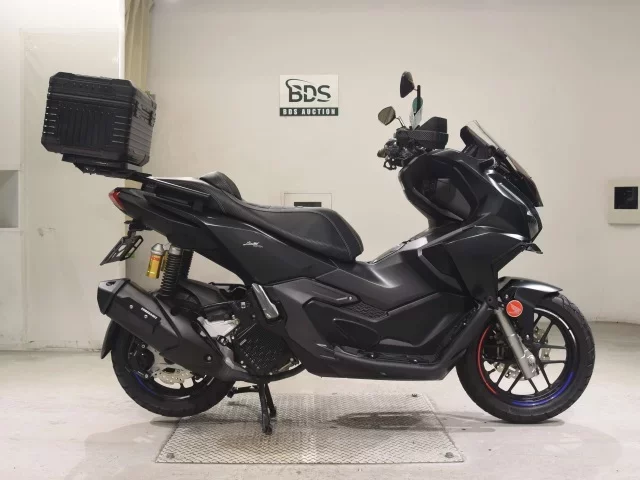 Honda ADV160