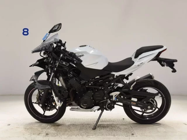Kawasaki NINJA400-2