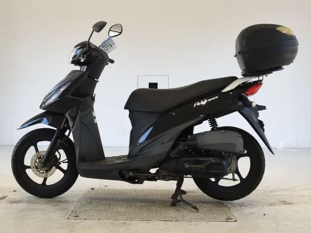 Suzuki ADDRESS110-2