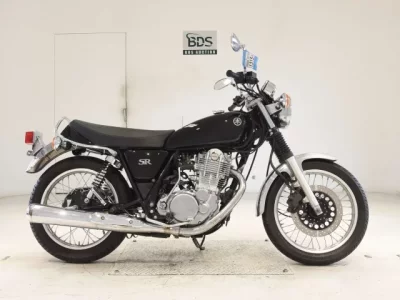 Yamaha SR400-5