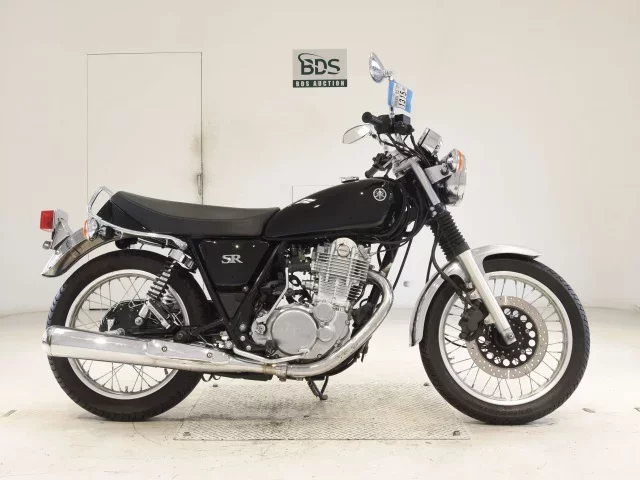 Yamaha SR400-5