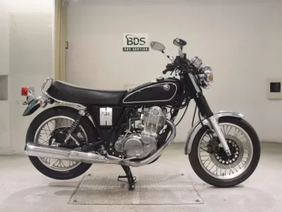 Yamaha SR400-5
