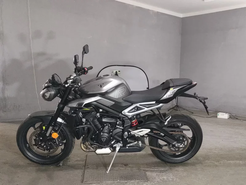 Triumph TRIUMPH STREET TRIPLE R