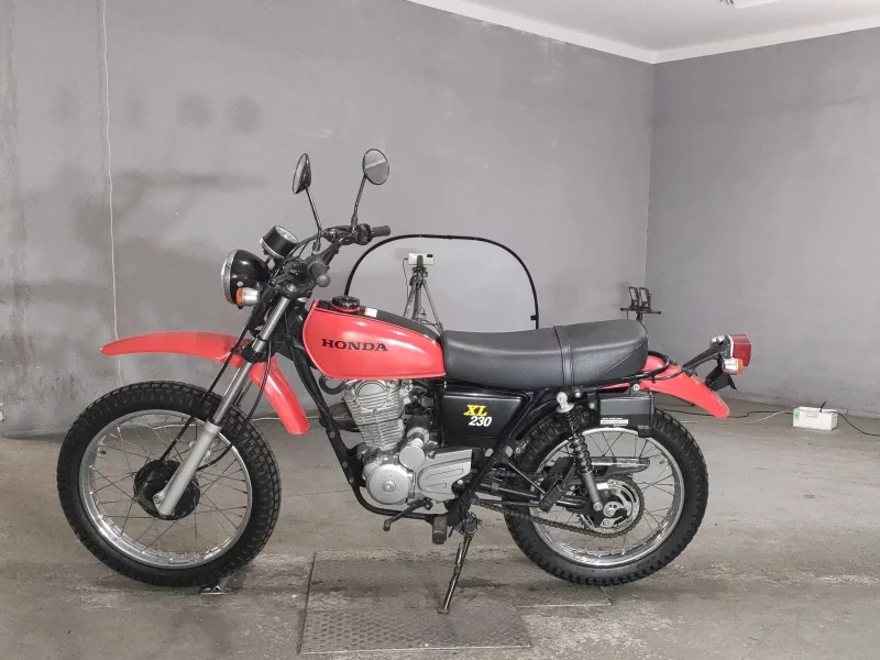 Honda XL230
