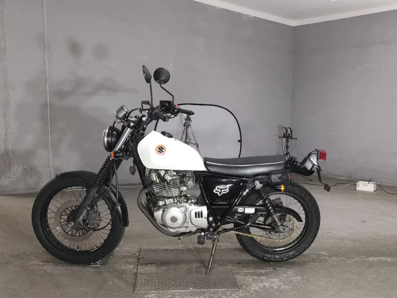 Suzuki GLASS TRACKER BIG BOY