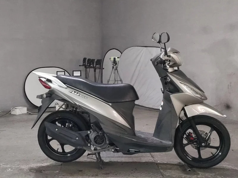 Suzuki ADDRESS V110