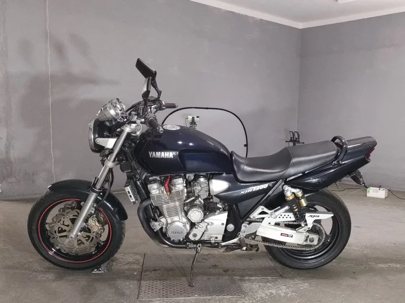 Yamaha XJR1300