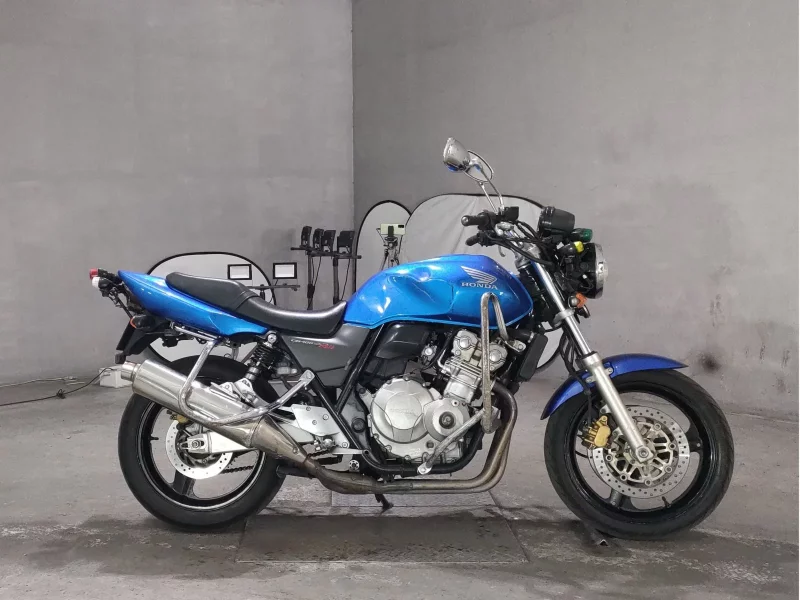 Honda CB400SF TRAINING CAR
