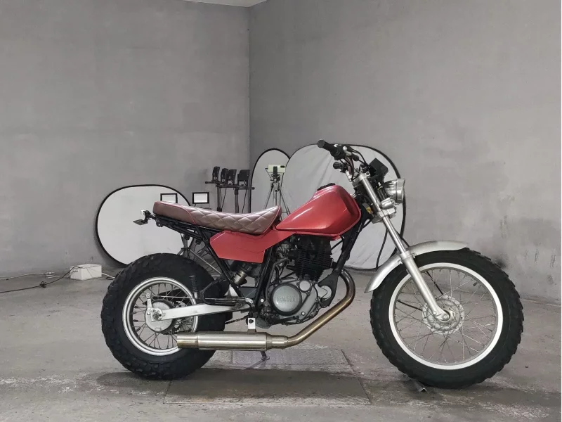 Yamaha TW200