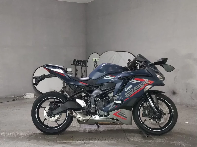 Kawasaki NINJA ZX-25R SE
