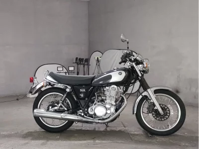 Yamaha SR400-1