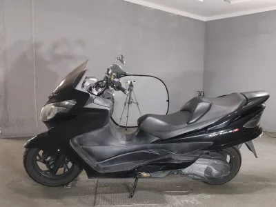Suzuki SKYWAVE 250M