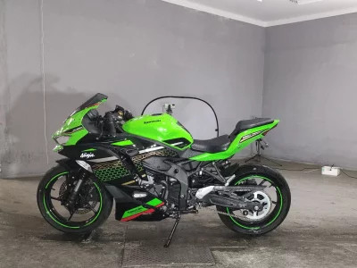 Kawasaki NINJA ZX-25R SE