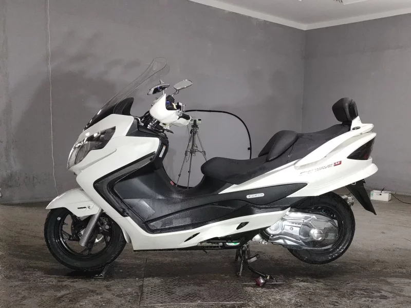 Suzuki SKYWAVE 250M